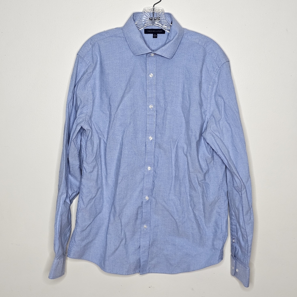 Tommy Hilfiger Men's button down size L light blue cotton blend